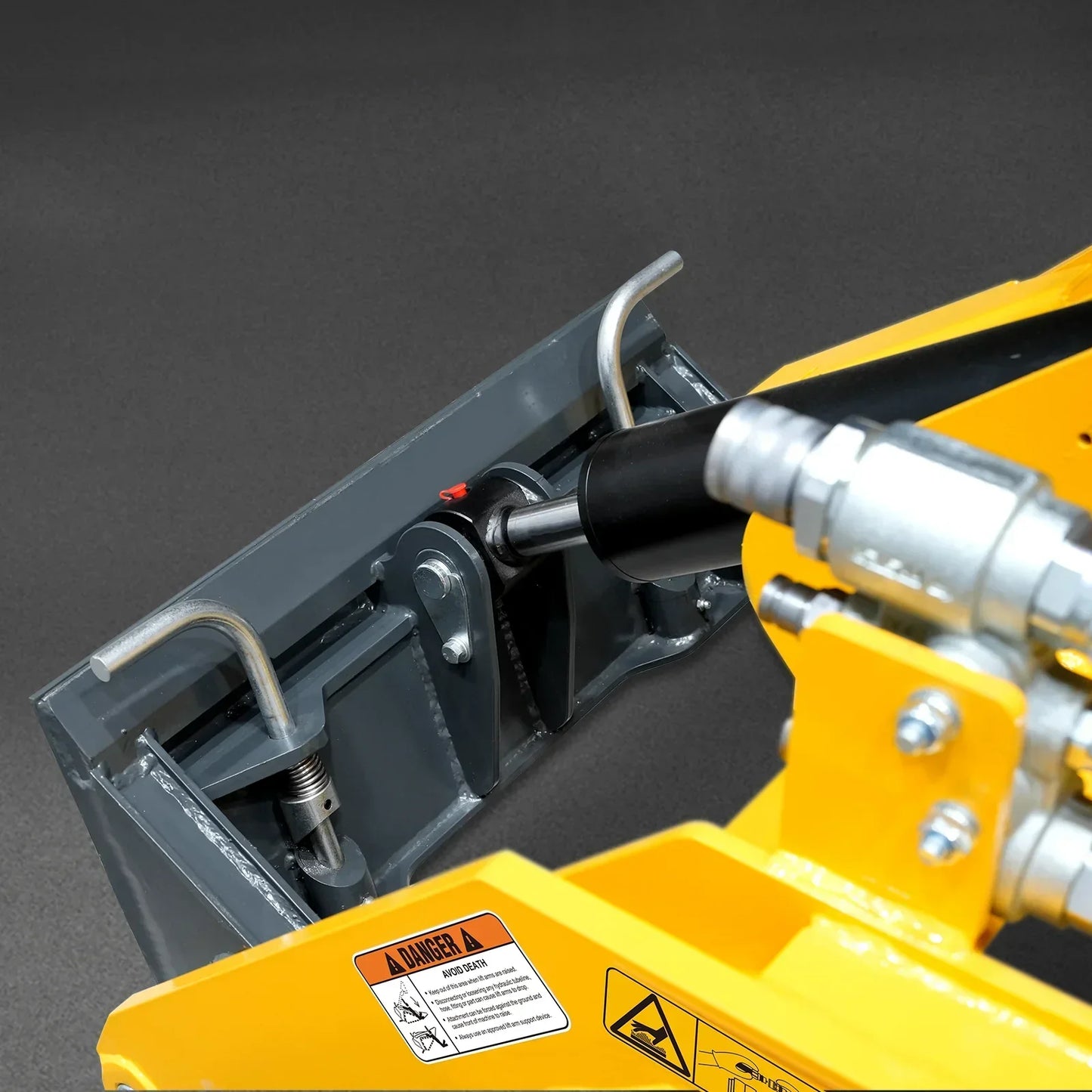 Mini Skid Steer Stand On Compact Track Loader ( 4 in 1 bucket included ) with 25HP KUBOTA D1105 Diesel Engine, Common Industry Interface (CII), CROBA  STL1000